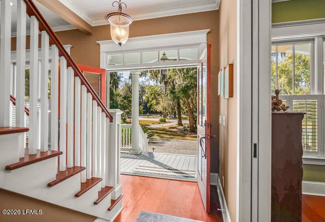 2 Ridge Road, Beaufort, SC 29907