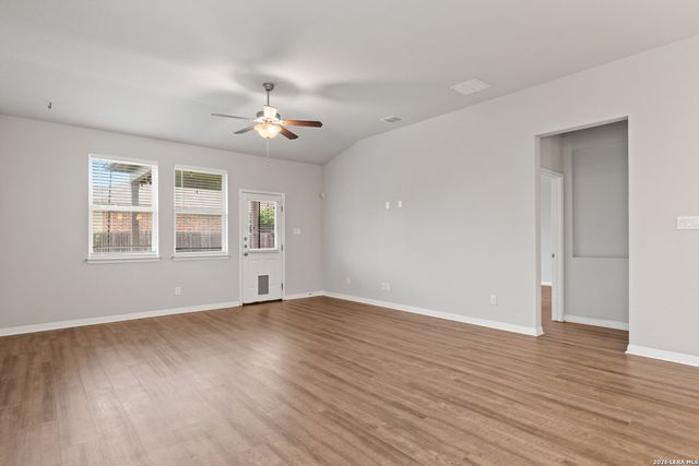 121 Abbeydell, Boerne, TX 78015