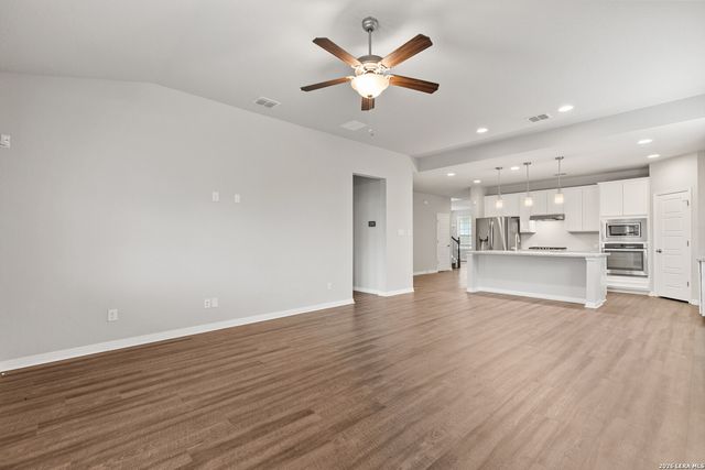121 Abbeydell, Boerne, TX 78015