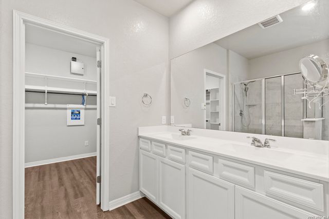 121 Abbeydell, Boerne, TX 78015
