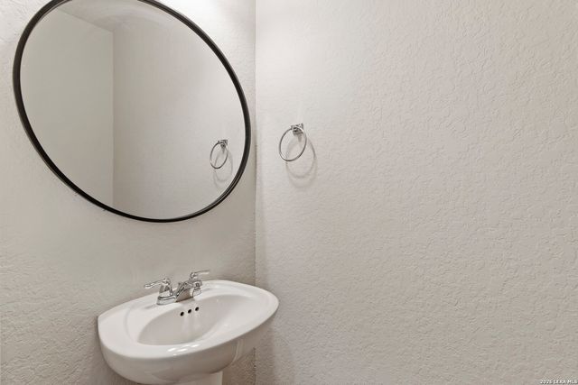 121 Abbeydell, Boerne, TX 78015