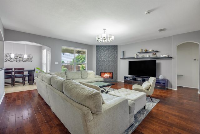 200 Shadybrook Drive, Wylie, TX 75098