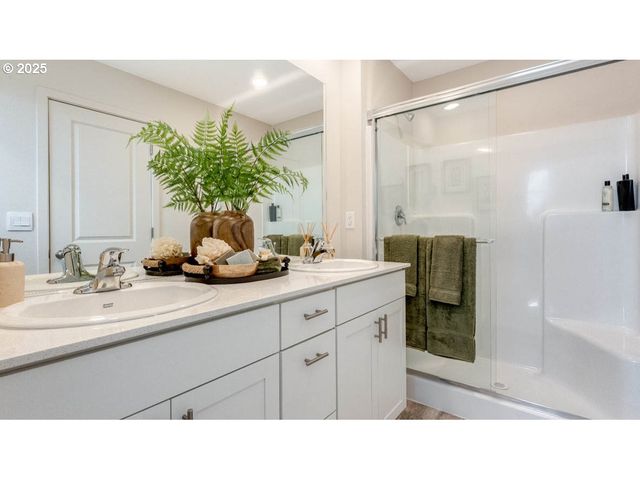 4946 Marr Ave Ne, Salem, OR 97301