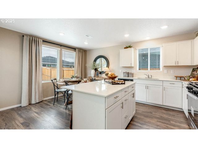 4946 Marr Ave Ne, Salem, OR 97301