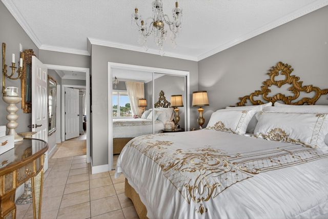 800 Pine Drive 13, Pompano Beach, FL 33060