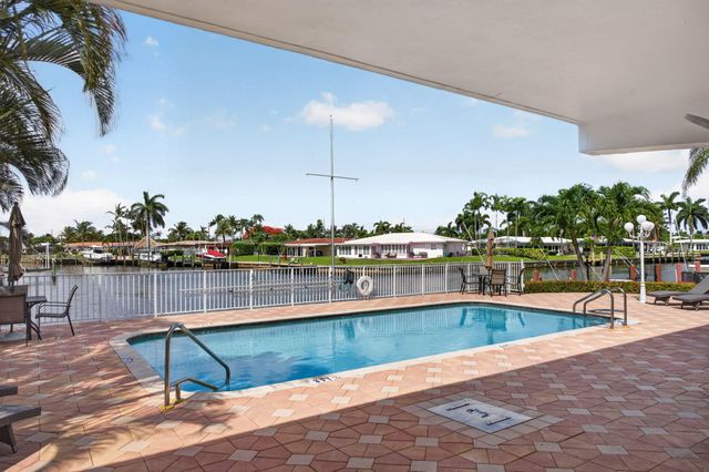 800 Pine Drive 13, Pompano Beach, FL 33060