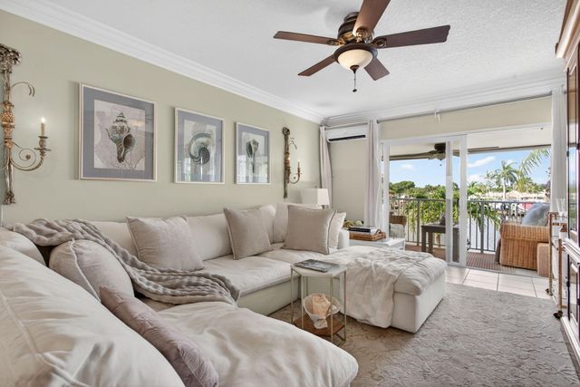 800 Pine Drive 13, Pompano Beach, FL 33060