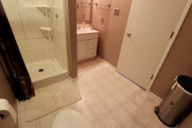 270 SE 26th St, Paris, TX 75460