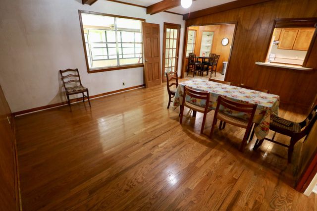 270 SE 26th St, Paris, TX 75460