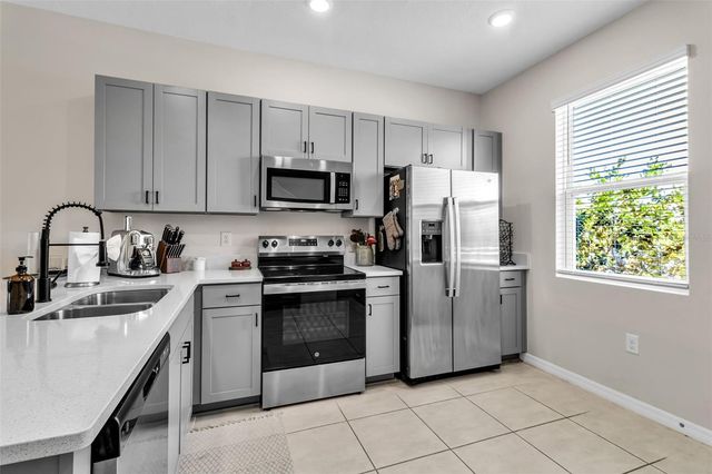 8897 DAYBREAK STREET, Sarasota, FL 34241
