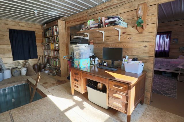 4561 Mayberry Prong Rd, Linden, TN 37096