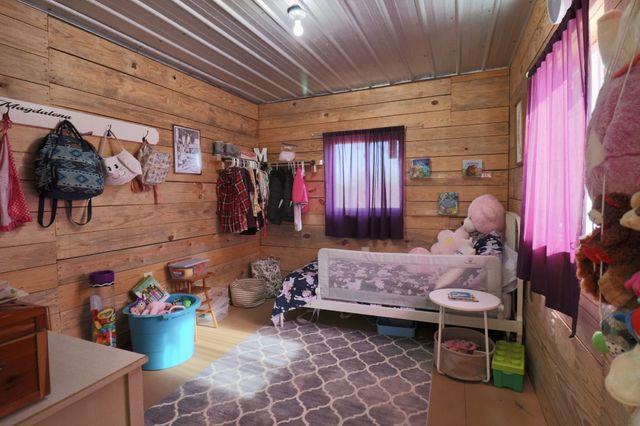 4561 Mayberry Prong Rd, Linden, TN 37096