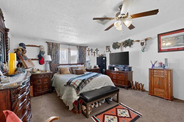 8 Tiempo Road, Jarales, NM 87023