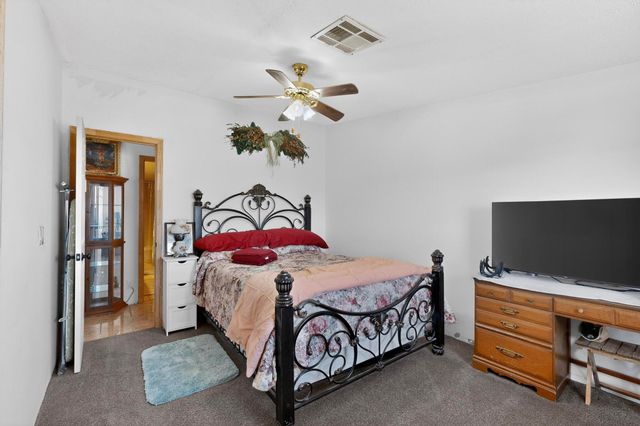 8 Tiempo Road, Jarales, NM 87023