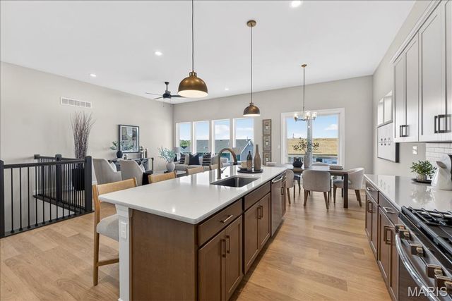 421 Farmhouse Drive, O'fallon, MO 63385