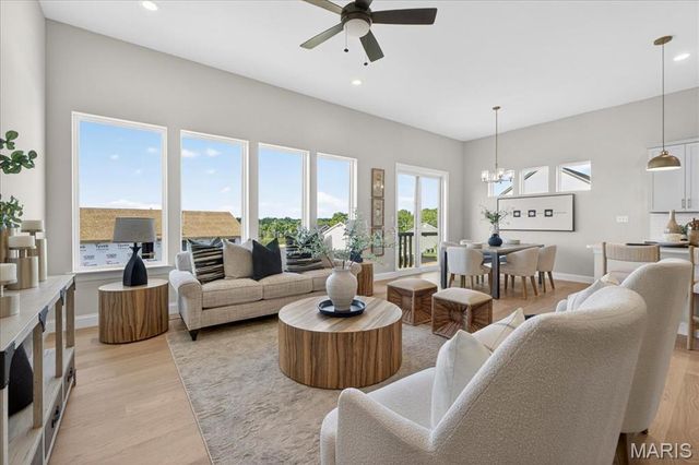 421 Farmhouse Drive, O'fallon, MO 63385