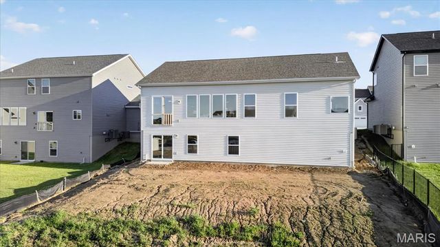 421 Farmhouse Drive, O'fallon, MO 63385
