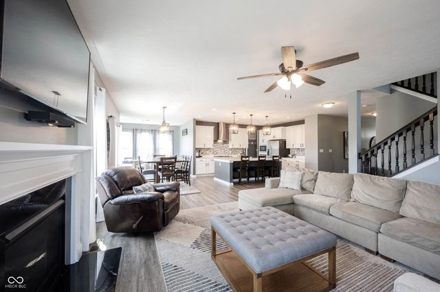 10389 Blue Ribbon Boulevard, Fishers, IN 46040