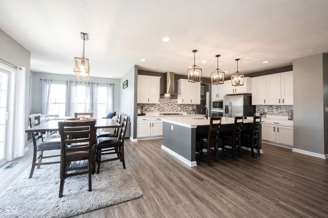 10389 Blue Ribbon Boulevard, Fishers, IN 46040