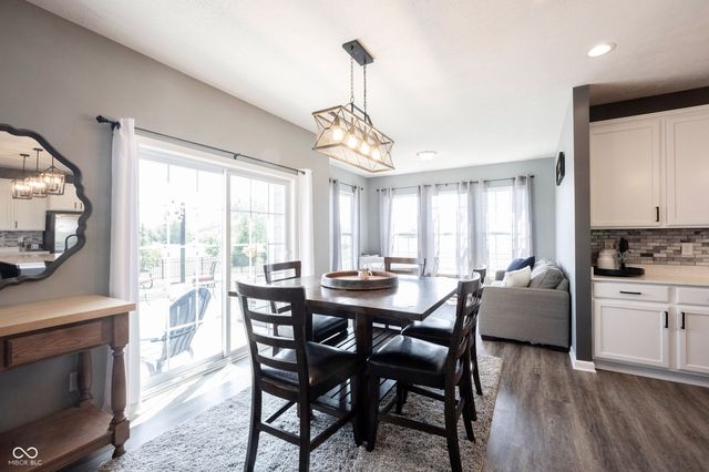 10389 Blue Ribbon Boulevard, Fishers, IN 46040