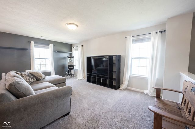 10389 Blue Ribbon Boulevard, Fishers, IN 46040