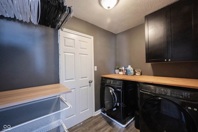 10389 Blue Ribbon Boulevard, Fishers, IN 46040