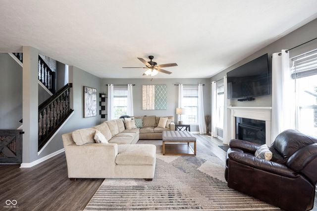 10389 Blue Ribbon Boulevard, Fishers, IN 46040