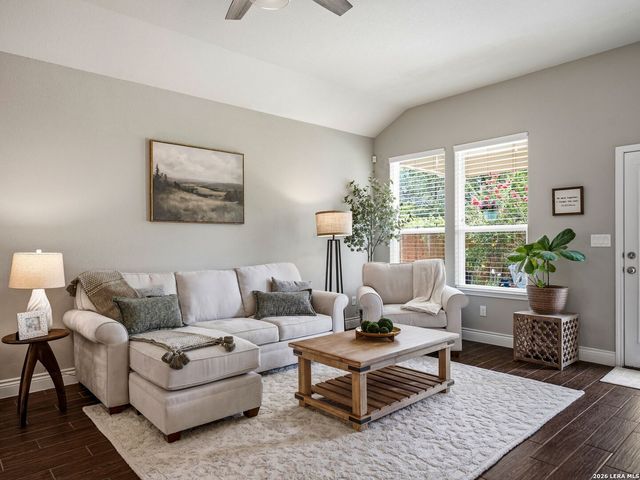 27423 Rio Circle, Boerne, TX 78015