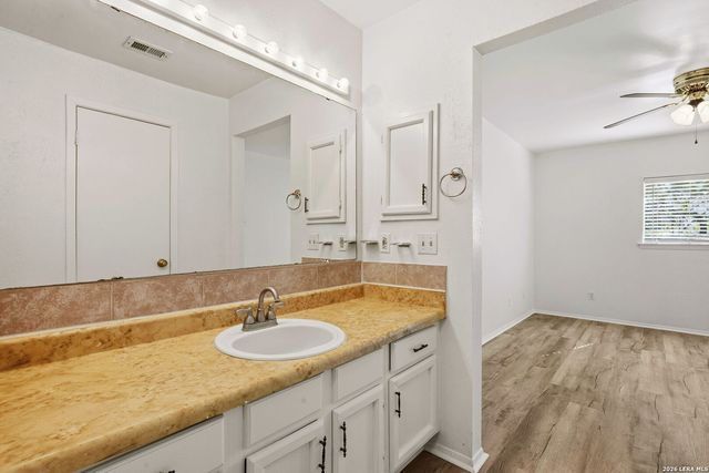 4119 Medical Dr Apt C101, San Antonio, TX 78229