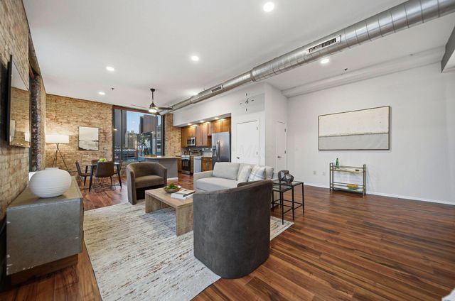 78 E Chestnut Street, 404, Columbus, OH 43215