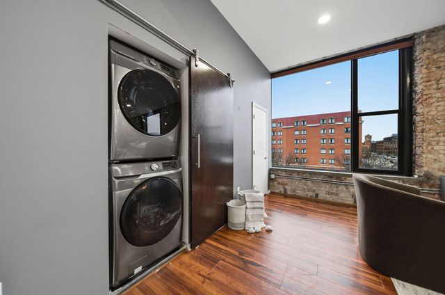 78 E Chestnut Street, 404, Columbus, OH 43215