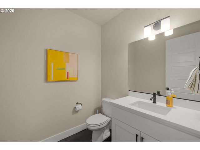 12760 Se GATEWAY Dr, Happy Valley, OR 97086