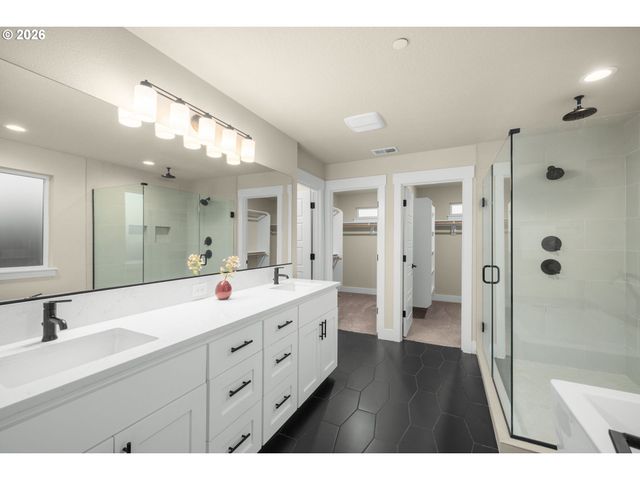 12760 Se GATEWAY Dr, Happy Valley, OR 97086