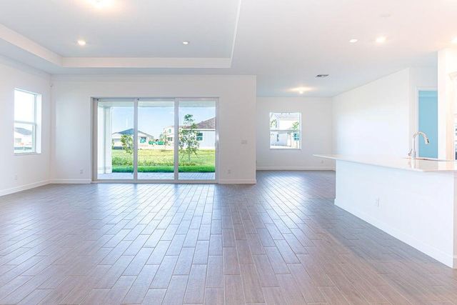 1132 Haywagon Trail, Loxahatchee, FL 33470