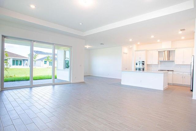 1132 Haywagon Trail, Loxahatchee, FL 33470