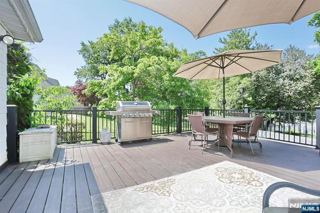 30 Brookfield Road, Dumont, NJ 07628