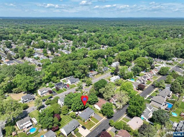 30 Brookfield Road, Dumont, NJ 07628