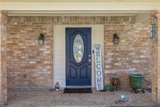 16118 Parish Hall Drive, Spring, TX 77379