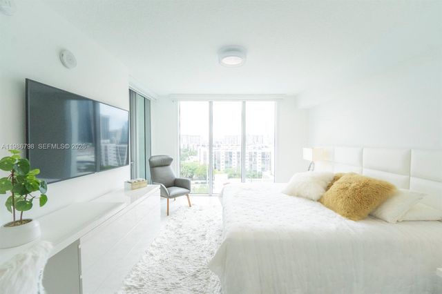 300 Sunny Isles Blvd 4-1007, Sunny Isles Beach, FL 33160