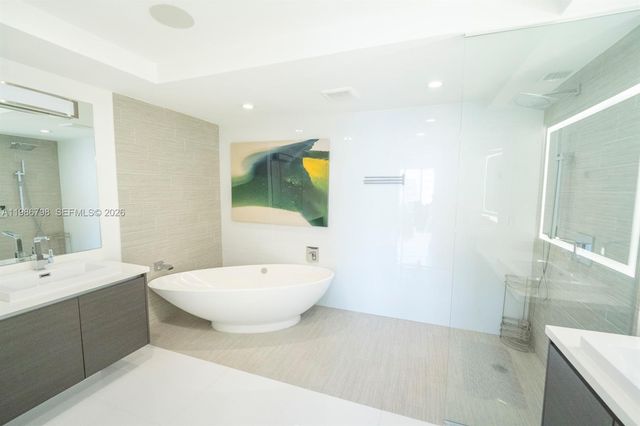 300 Sunny Isles Blvd 4-1007, Sunny Isles Beach, FL 33160