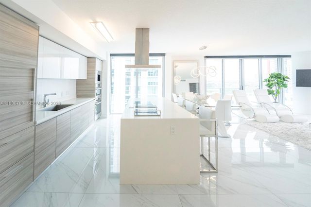 300 Sunny Isles Blvd 4-1007, Sunny Isles Beach, FL 33160