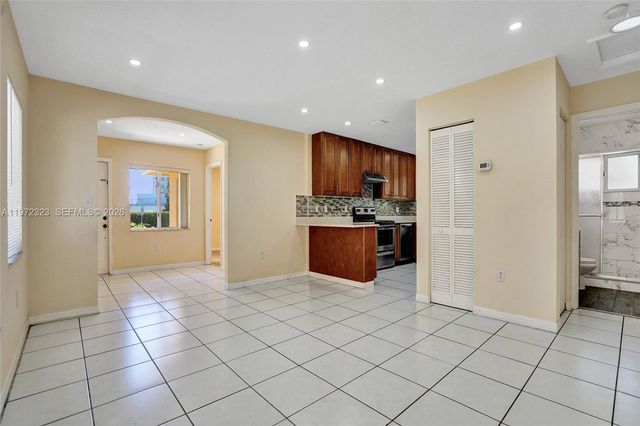 6103 Grant St, Hollywood, FL 33024