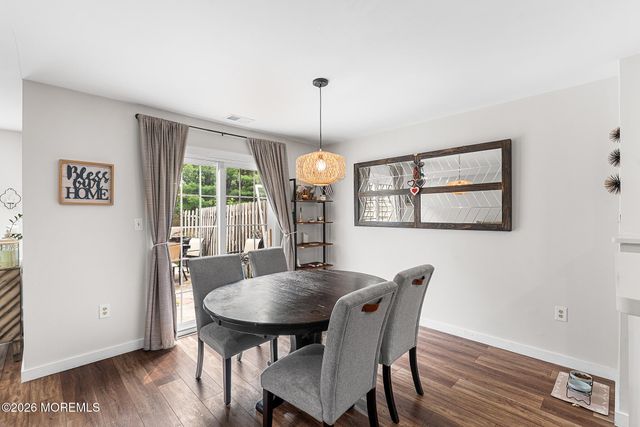 20 Harbor Circle, Freehold, NJ 07728