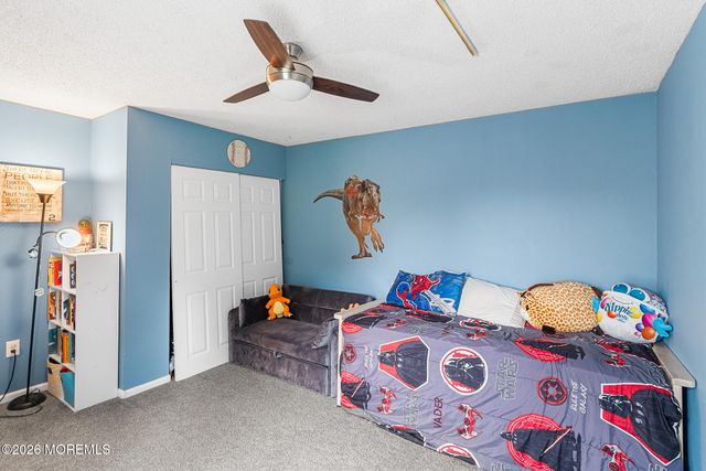 20 Harbor Circle, Freehold, NJ 07728