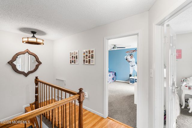 20 Harbor Circle, Freehold, NJ 07728