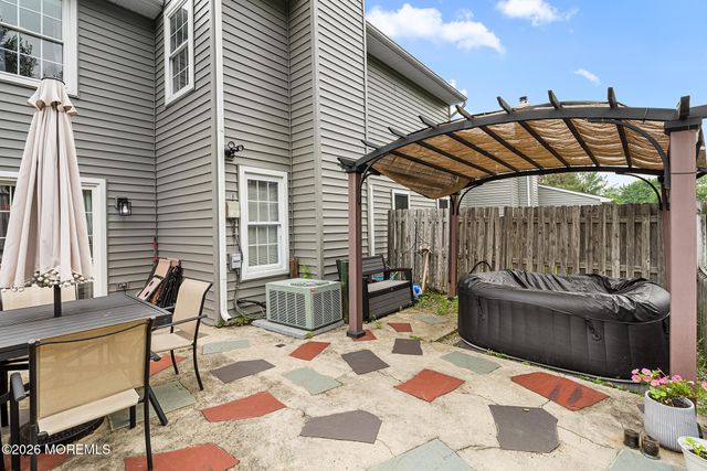 20 Harbor Circle, Freehold, NJ 07728