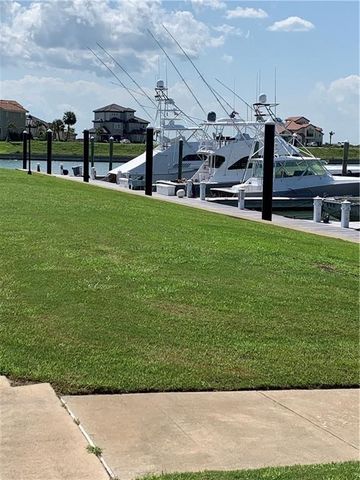 162 Chateau Way, Port O'connor, TX 77982