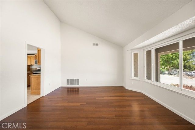 16481 Valle Vista Way, Riverside, CA 92506