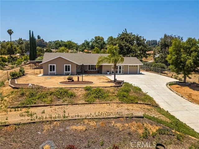 16481 Valle Vista Way, Riverside, CA 92506