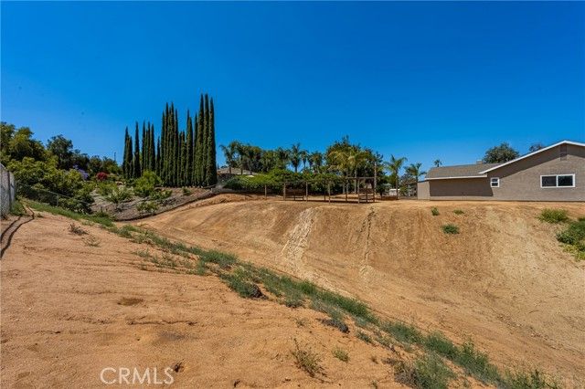 16481 Valle Vista Way, Riverside, CA 92506